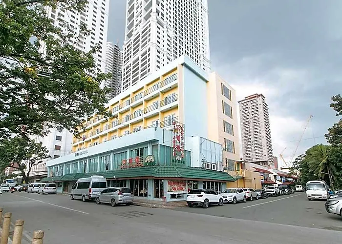 Aloha Roxas Boulevard *