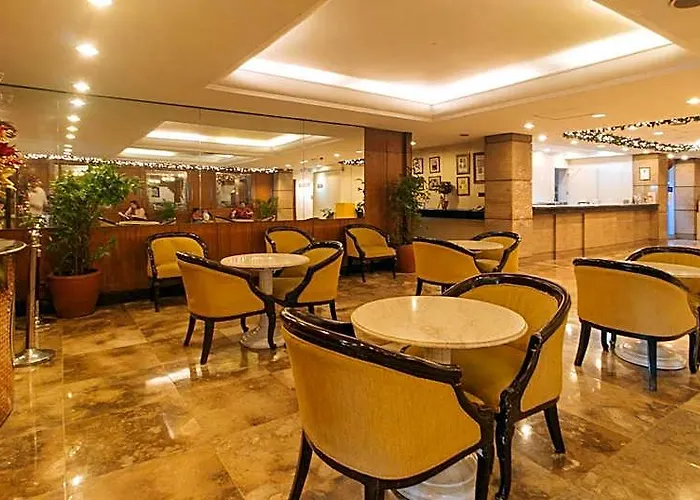 Hotel Aloha Roxas Boulevard *
